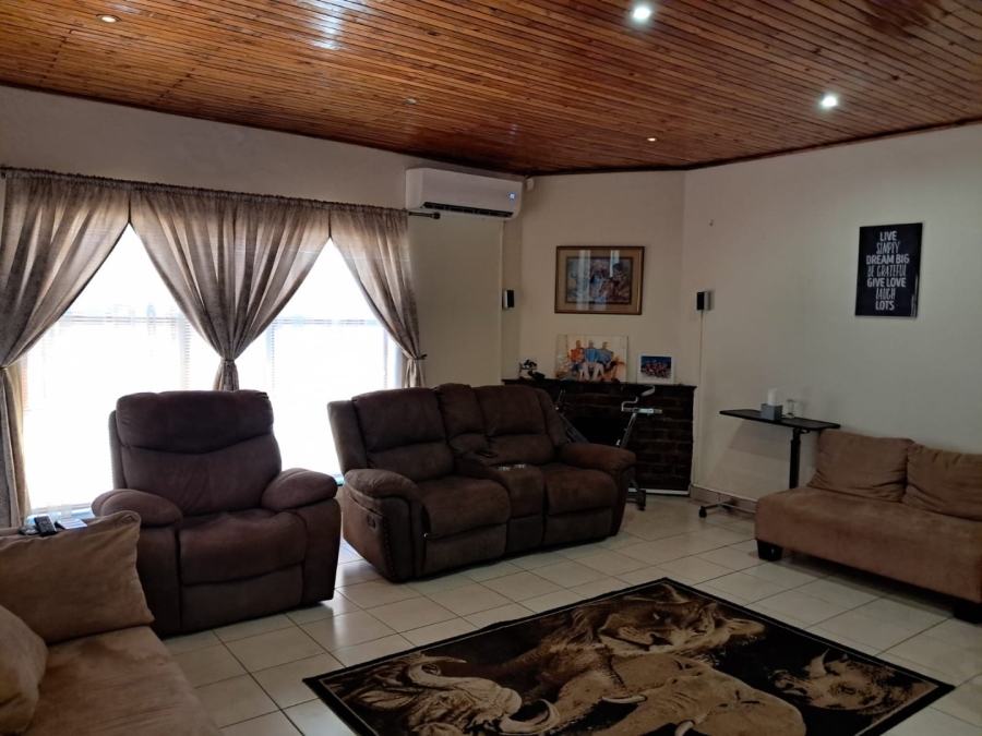 3 Bedroom Property for Sale in Northview Northern Cape